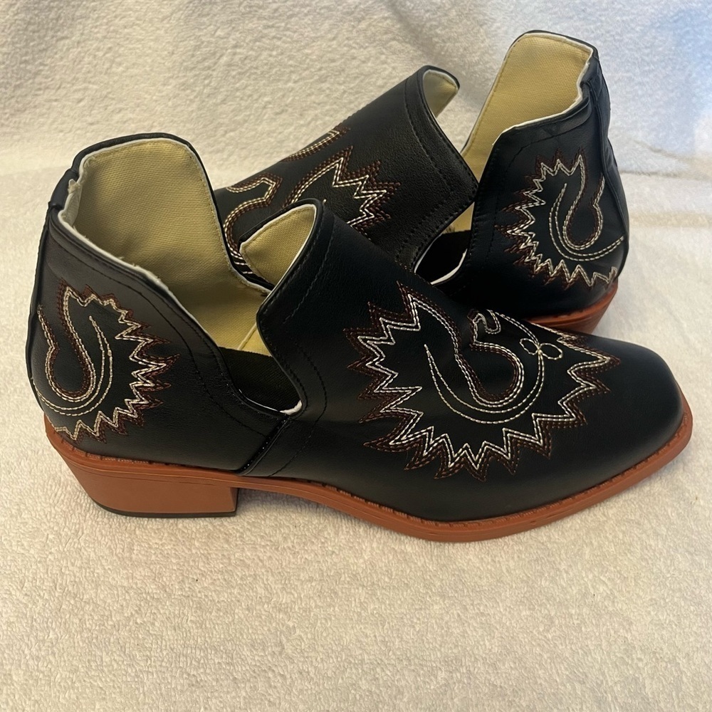 Women’s Western Chelsea Ankle Boots Black Stitch Block Heel Pointed Toe 6.5 NWT - Picture 5 of 5